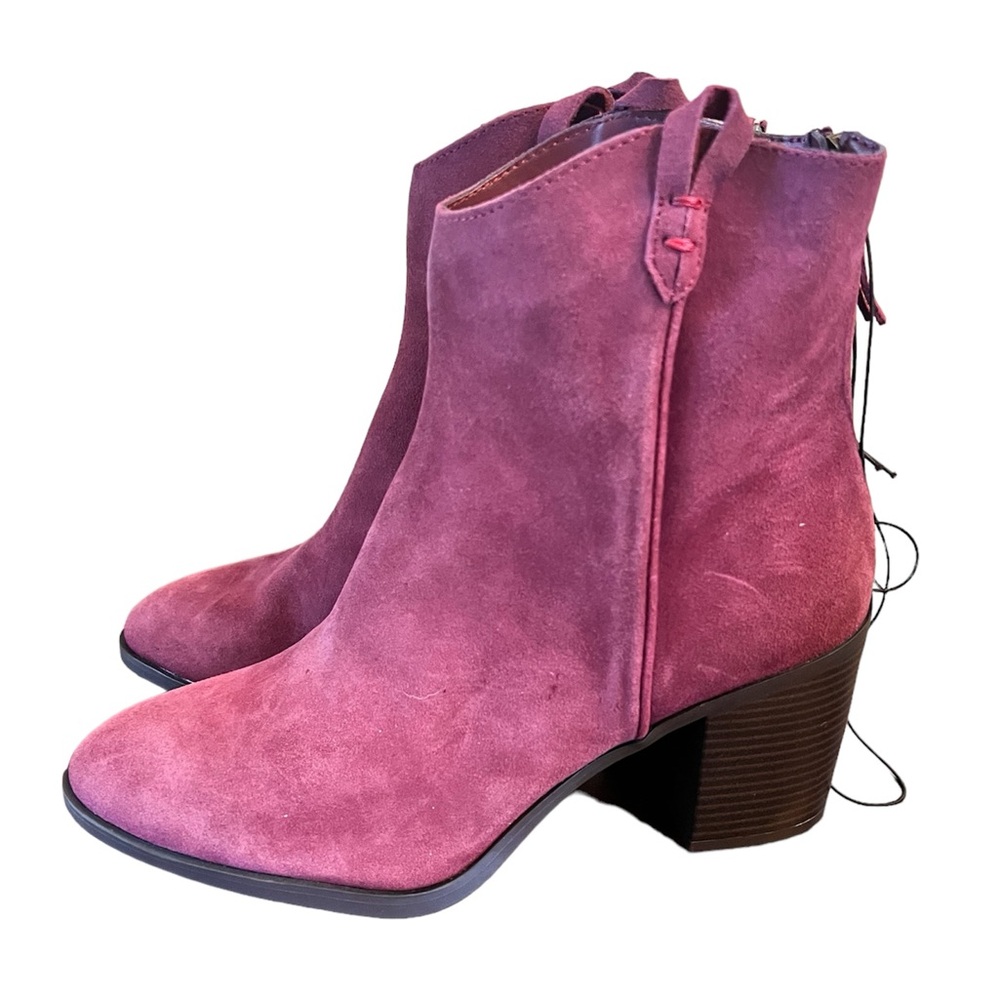 NWOB MIA SUEDE BOOTIES